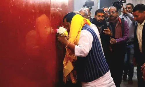 दिल्ली यात्रा से पहले नितिन नवीन ने Patna में हनुमान मंदिर में की पूजा