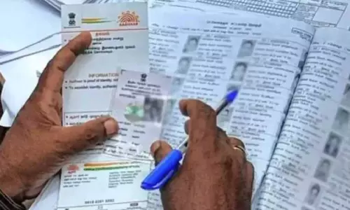 Tamil Nadu: चुनाव के काम में वॉर रूम और कंसल्टेंट हावी हैं, सहज ज्ञान और ज़मीनी काम पीछे छूट गए Tamil Nadu: चुनाव के काम में वॉर रूम और कंसल्टेंट हावी हैं, सहज ज्ञान और ज़मीनी काम पीछे छूट गए