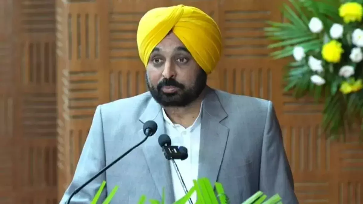 Chandigarh: खेलों में प्रदेश की अग्रणी स्थिति, बड़े निवेश की मंजूरी Chandigarh: खेलों में प्रदेश की अग्रणी स्थिति, बड़े निवेश की मंजूरी