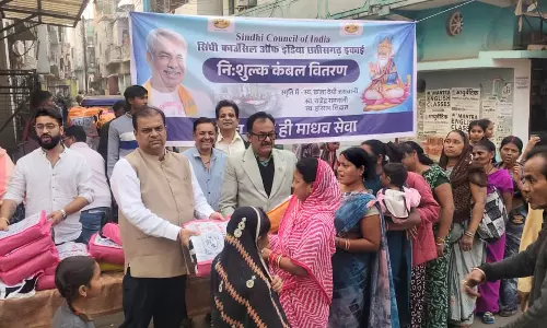 सिंधी काउंसिल ने पुराना राजेंद नगर में निःशुल्क कंबल वितरण अभियान चलाया