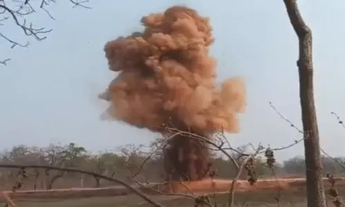 कोबरा बटालियन के दो जवान घायल, बीजापुर में IED विस्फोट