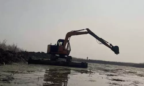 SRINAGAR: सूखे के कारण कश्मीर की वेटलैंड्स में पानी का स्तर कम हो गया है