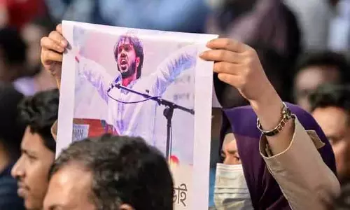 Bangladesh में चुनाव से पहले पत्रकार की गिरफ्तारी, मानवाधिकार समूहों की चिंता