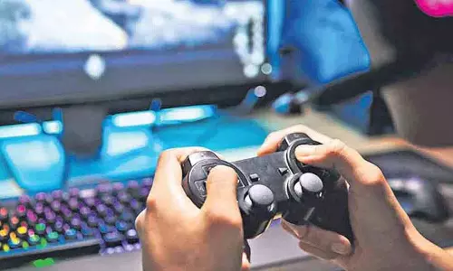 Hyderabad: ऑनलाइन सट्टेबाजी और कसीनो फ्रॉड में एक व्यक्ति ने 75 लाख रुपये गंवा दिए Hyderabad: ऑनलाइन सट्टेबाजी और कसीनो फ्रॉड में एक व्यक्ति ने 75 लाख रुपये गंवा दिए