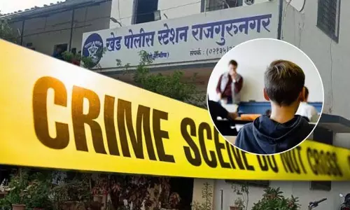 मृत छात्र के पिता ने आरोप लगाया कि Teacher ने लड़ाई की जानकारी छिपाई मृत छात्र के पिता ने आरोप लगाया कि Teacher ने लड़ाई की जानकारी छिपाई