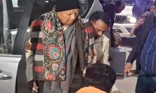 Former CM: लालू प्रसाद यादव की आंखों में दिक्कत, इलाज के लिए दिल्ली रवाना Former CM: लालू प्रसाद यादव की आंखों में दिक्कत, इलाज के लिए दिल्ली रवाना
