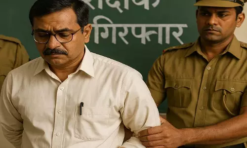 CG NEWS: देवी-देवताओं पर आपत्तिजनक टिप्पणी करने वाला शिक्षक गिरफ्तार CG NEWS: देवी-देवताओं पर आपत्तिजनक टिप्पणी करने वाला शिक्षक गिरफ्तार