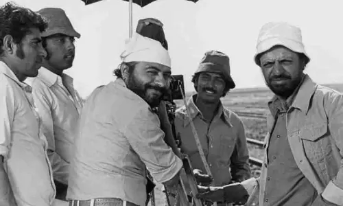 सिनेमा के असली ‘Jai-Veeru, एक कहानीकार, दूसरा कैमरे का जादूगर सिनेमा के असली ‘Jai-Veeru, एक कहानीकार, दूसरा कैमरे का जादूगर