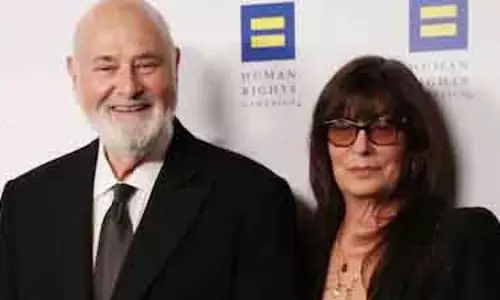 हॉलीवुड फिल्ममेकर Rob Reiner और पत्नी मिशेल रेनर की रहस्यमयी मौत, बेटे से पूछताछ जारी हॉलीवुड फिल्ममेकर Rob Reiner और पत्नी मिशेल रेनर की रहस्यमयी मौत, बेटे से पूछताछ जारी
