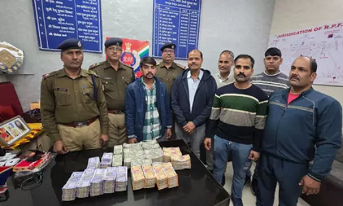 सेंट्रल स्टेशन पर RPF की बड़ी कार्रवाई, ट्रेन से 38.20 लाख रुपए नकद बरामद