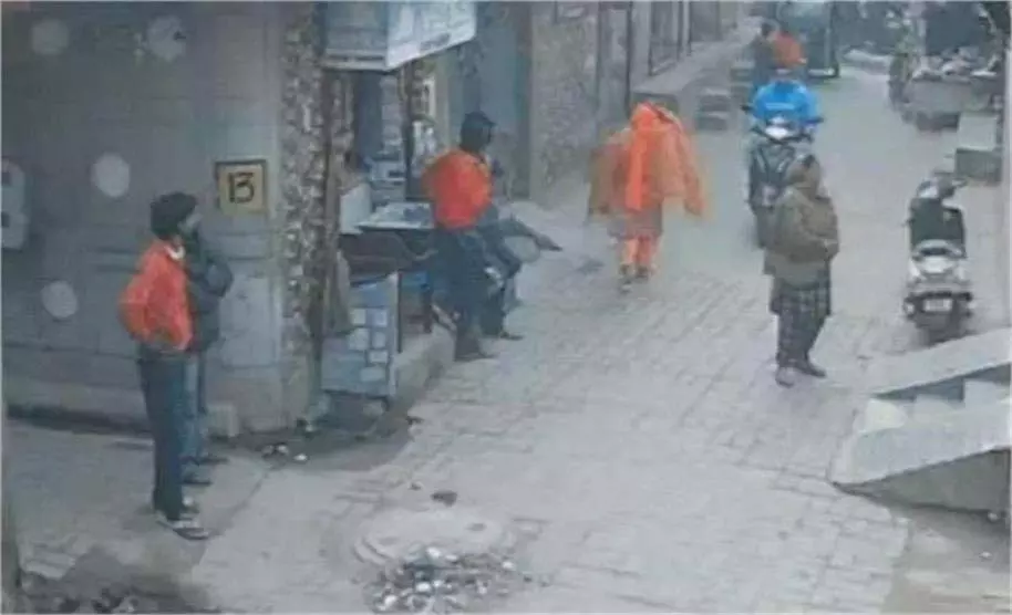 Punjab: फायरिंग से युवक और महिला घायल Punjab: फायरिंग से युवक और महिला घायल