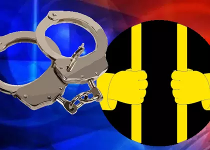 Jammu में सब-इंस्पेक्टर पर हमले के मामले में दो आरोपी गिरफ्तार Jammu में सब-इंस्पेक्टर पर हमले के मामले में दो आरोपी गिरफ्तार