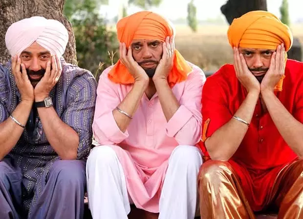 Yamla Pagla Deewana धर्मेंद्र को श्रद्धांजलि के रूप में सिनेमाघरों में फिर से रिलीज होने के लिए तैयार Yamla Pagla Deewana धर्मेंद्र को श्रद्धांजलि के रूप में सिनेमाघरों में फिर से रिलीज होने के लिए तैयार