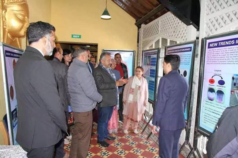 Himachal: शिक्षा मंत्री ने अधिकारियों को सम्मानित किया, फोरेंसिक विभाग ने 38वां स्थापना दिवस मनाया Himachal: शिक्षा मंत्री ने अधिकारियों को सम्मानित किया, फोरेंसिक विभाग ने 38वां स्थापना दिवस मनाया