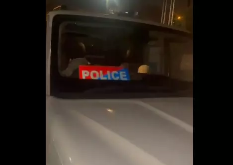 पुलिस अधिग्रहित स्कॉर्पियो में शराबखोरी, नशे में टुन्न मिला ड्राइवर पुलिस अधिग्रहित स्कॉर्पियो में शराबखोरी, नशे में टुन्न मिला ड्राइवर