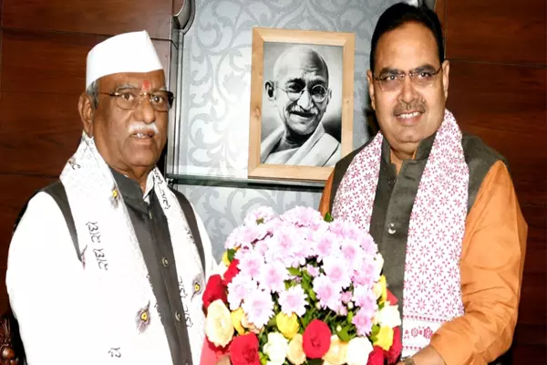 Jaipur: मुख्यमंत्री के जन्मदिन पर राज्यपाल ने जताई शुभकामनाएं Jaipur: मुख्यमंत्री के जन्मदिन पर राज्यपाल ने जताई शुभकामनाएं