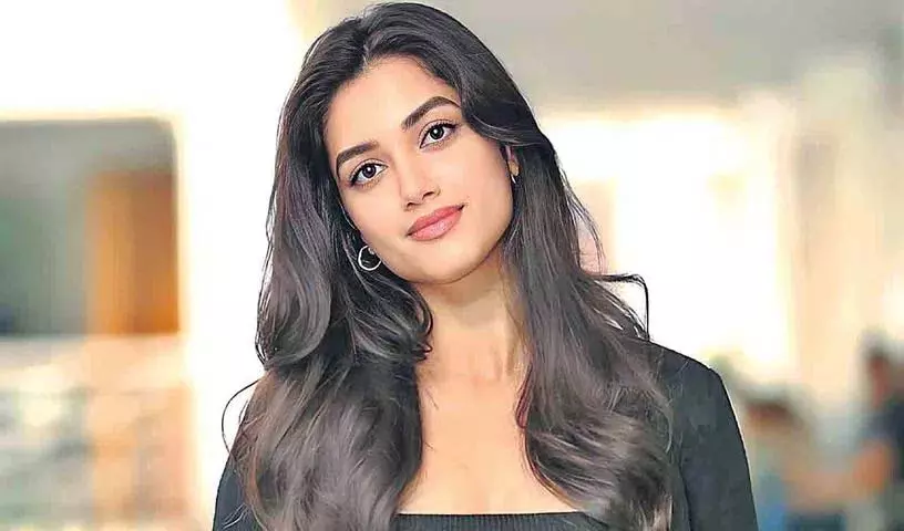 Bhagyashri Borse ने अपना रास्ता बदला, नए प्रोजेक्ट की डिटेल्स यहाँ Bhagyashri Borse ने अपना रास्ता बदला, नए प्रोजेक्ट की डिटेल्स यहाँ