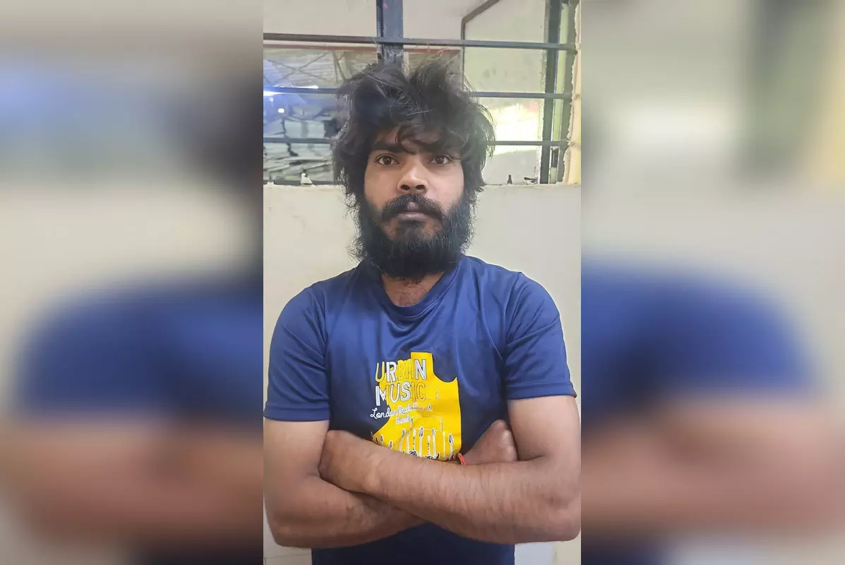 महिलाओं से अभद्रता करने वाले आरोपी गिरफ्तार, पुलिस ने शुरू की जांच महिलाओं से अभद्रता करने वाले आरोपी गिरफ्तार, पुलिस ने शुरू की जांच