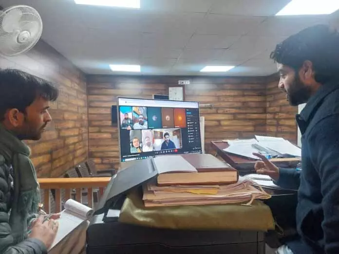 SDM Thathri ने मिशन युवा दूतों के कामकाज की समीक्षा की SDM Thathri ने मिशन युवा दूतों के कामकाज की समीक्षा की