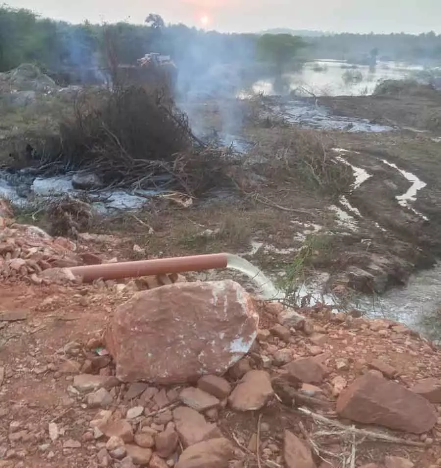 Chikmagalur : एक झील जो दशकों से सूखी पड़ी थी, अब पानी से भर गई है Chikmagalur : एक झील जो दशकों से सूखी पड़ी थी, अब पानी से भर गई है