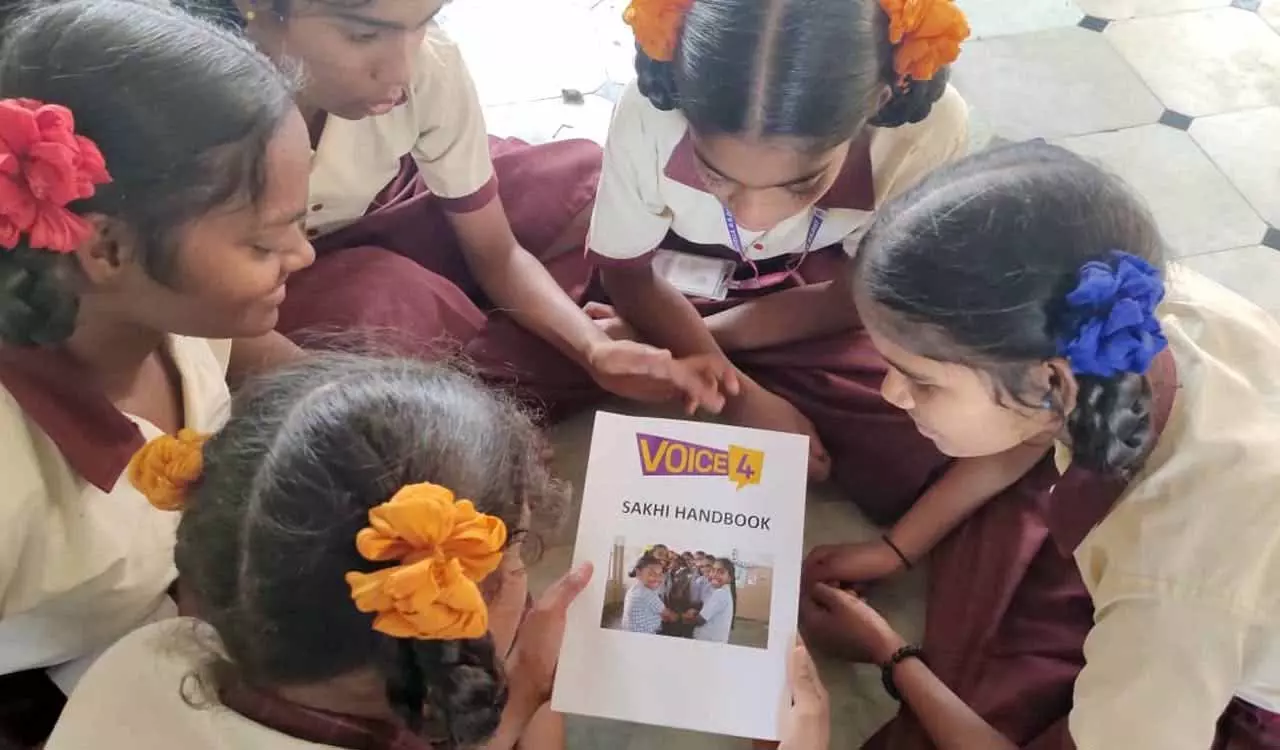 VOICE-4 ने 2,500 वंचित लड़कियों को जीवन और लीडरशिप स्किल्स से सशक्त बनाया VOICE-4 ने 2,500 वंचित लड़कियों को जीवन और लीडरशिप स्किल्स से सशक्त बनाया