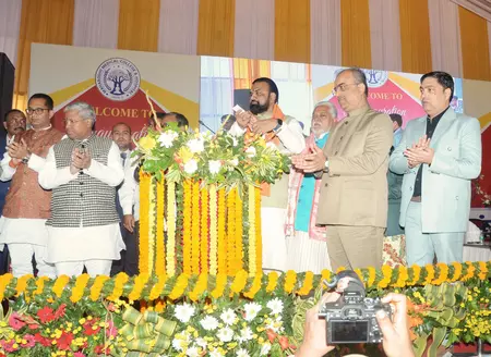 सरकारी जमीन पर कब्जा करने वाले भू-माफिया के खिलाफ 24 घंटे में होगी कार्रवाई: सम्राट चौधरी सरकारी जमीन पर कब्जा करने वाले भू-माफिया के खिलाफ 24 घंटे में होगी कार्रवाई: सम्राट चौधरी