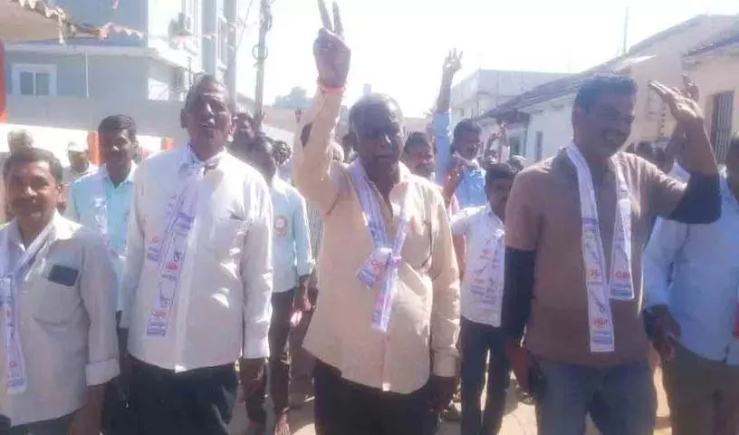 Sarpanch Sambashivarao ने मचावरम को एक आदर्श गांव के रूप में विकसित करने का संकल्प लिया Sarpanch Sambashivarao ने मचावरम को एक आदर्श गांव के रूप में विकसित करने का संकल्प लिया