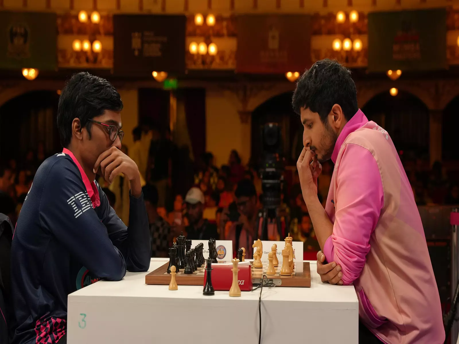 GCL में त्रिवेनी कॉन्टिनेंटल किंग्स ने जीत दर्ज की GCL में त्रिवेनी कॉन्टिनेंटल किंग्स ने जीत दर्ज की