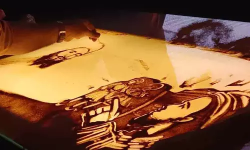 Ambala के Kurukshetra में वीर बाल दिवस के अवसर पर सैंड आर्ट शो का आयोजन किया गया