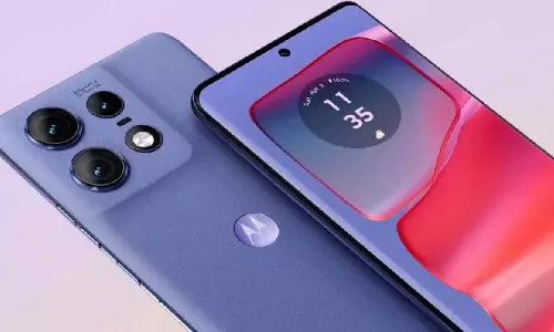 Motorola Edge 50 Pro: 50MP सेल्फी और 125W फास्ट चार्जिंग वाला जबरदस्त 5G स्मार्टफोन Motorola Edge 50 Pro: 50MP सेल्फी और 125W फास्ट चार्जिंग वाला जबरदस्त 5G स्मार्टफोन