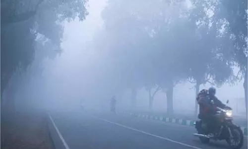 Haryana Weather : इन 14 जिलों में धुंध का अलर्ट, वाहन चालक बरतें सावधानी Haryana Weather : इन 14 जिलों में धुंध का अलर्ट, वाहन चालक बरतें सावधानी