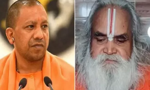 Lucknow: मुख्यमंत्री योगी ने डॉ. वेदांती को श्रद्धांजलि अर्पित की Lucknow: मुख्यमंत्री योगी ने डॉ. वेदांती को श्रद्धांजलि अर्पित की