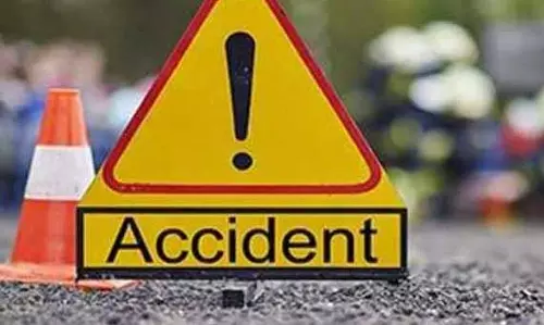 Abohar में स्कूल वैन और बस की टक्कर में बच्चों की जान बाल-बाल बची