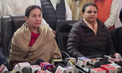 कांग्रेस से कोई बातचीत नहीं, प्रीनीत कौर ने कहा,कैप्टन अमरिंदर के BJP छोड़ने की अटकलों को खारिज किया