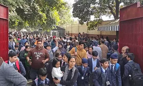 बम की धमकी के बीच Jalandhar के स्कूलों ने शांति बनाए रखी, छात्रों की सुरक्षा सुनिश्चित की बम की धमकी के बीच Jalandhar के स्कूलों ने शांति बनाए रखी, छात्रों की सुरक्षा सुनिश्चित की