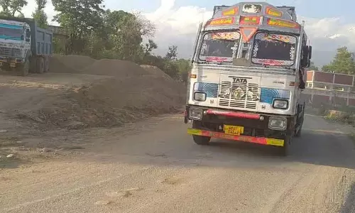 Pathankot-Mandi हाईवे के थानपुरी-परौर स्ट्रेच पर धीमा काम चिंता का विषय है