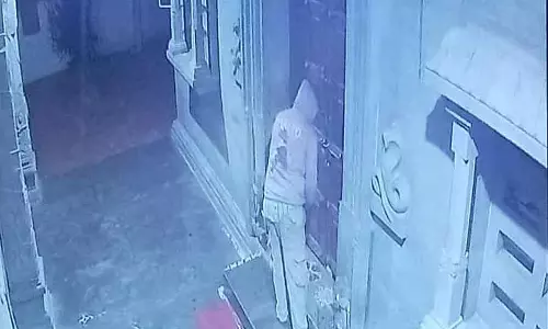 Doddaballapur चौडेश्वरी मंदिर में पानी की टंकी की चोरी Doddaballapur चौडेश्वरी मंदिर में पानी की टंकी की चोरी