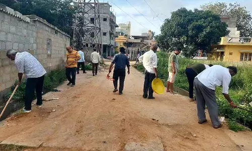 Hoskote : कचरा मुक्त पड़ोस के लिए नागरिकों के प्रयास Hoskote : कचरा मुक्त पड़ोस के लिए नागरिकों के प्रयास
