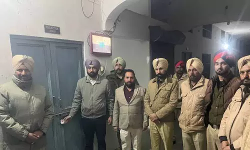 Ludhiana: 173 ग्रामीण निकायों के चुनाव उम्मीदवारों का भाग्य स्ट्रॉन्ग रूम में रखे बैलेट बॉक्स में बंद हो गया Ludhiana: 173 ग्रामीण निकायों के चुनाव उम्मीदवारों का भाग्य स्ट्रॉन्ग रूम में रखे बैलेट बॉक्स में बंद हो गया