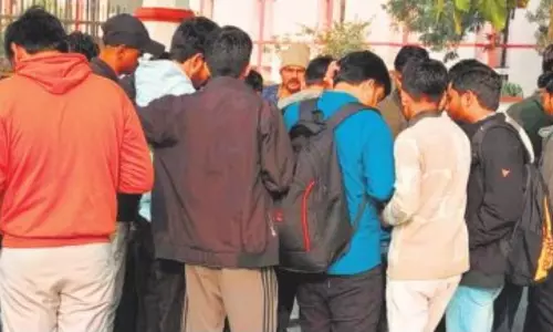 Bareilly: पीजी छात्रावास की मेस में सुरक्षा का उल्लंघन, हंगामा मचा