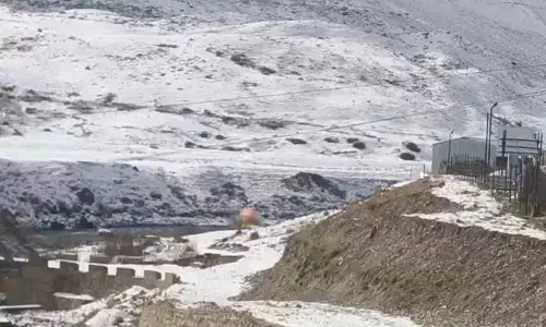 Ladakh में पुराना हैंड ग्रेनेड मिला.. सेना ने उसे नष्ट कर दिया Ladakh में पुराना हैंड ग्रेनेड मिला.. सेना ने उसे नष्ट कर दिया