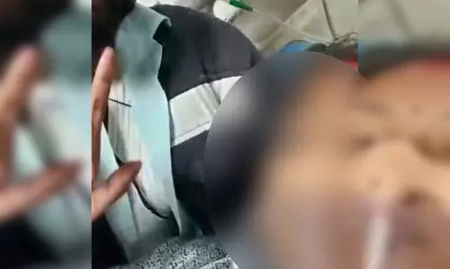 टूटी सांसों की डोर...लेकिन शादीशुदा प्रेमिका ने प्रेमी को लेकर वीडियो में दी बेगुनाही की गवाही टूटी सांसों की डोर...लेकिन शादीशुदा प्रेमिका ने प्रेमी को लेकर वीडियो में दी बेगुनाही की गवाही