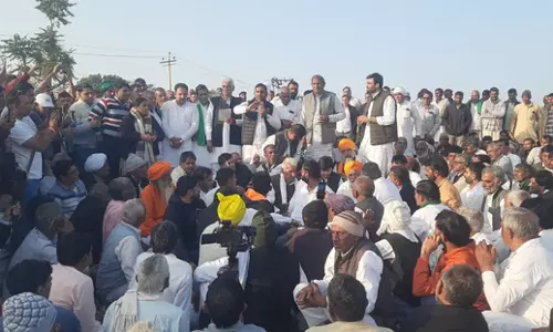 Bhiwani: पंचायत बैठक में लंबी चर्चा, जांच टीमों का गठन किया गया