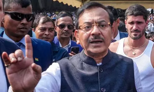 मेसी इवेंट में अव्यवस्था, खेल मंत्री अरूप बिस्वास ने दिया इस्तीफा मेसी इवेंट में अव्यवस्था, खेल मंत्री अरूप बिस्वास ने दिया इस्तीफा