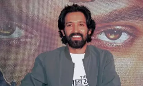 Vishal भारद्वाज की ओरोमियो में शाहिद, तृप्ति, नाना, विक्रांत और तमन्ना Vishal भारद्वाज की ओरोमियो में शाहिद, तृप्ति, नाना, विक्रांत और तमन्ना