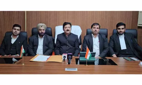 JKHCBAJ ने सरकारी नीतियों पर सवाल उठाए, जम्मू के युवाओं के साथ भेदभाव का आरोप लगाया JKHCBAJ ने सरकारी नीतियों पर सवाल उठाए, जम्मू के युवाओं के साथ भेदभाव का आरोप लगाया