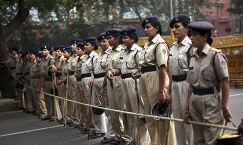 Chandigarh: महिला पुलिसकर्मी भर्ती का ऐलान, मुख्यमंत्री सैनी ने घोषणा की Chandigarh: महिला पुलिसकर्मी भर्ती का ऐलान, मुख्यमंत्री सैनी ने घोषणा की
