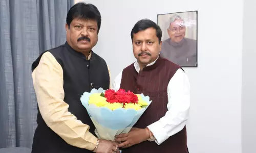 अनुभव, नेतृत्व और संगठन की नई ऊर्जा अनुभव, नेतृत्व और संगठन की नई ऊर्जा