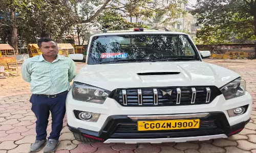 स्कार्पियो में लाल-नीली बत्ती और सायरन लगाकर नशे में ड्राइविंग, कोर्ट ने काटा चालान