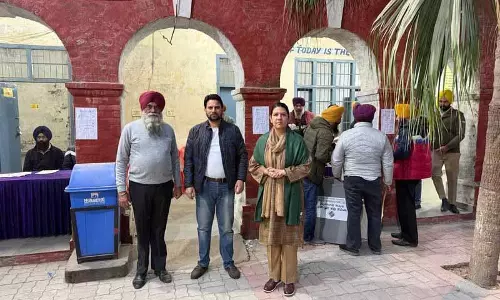 Tarn Taran जिला चुनाव पर्यवेक्षक ने स्ट्रॉन्गरूम सुरक्षा का जायजा लिया